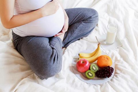 أهمية التغذية السليمة أثناء فترة الحمل